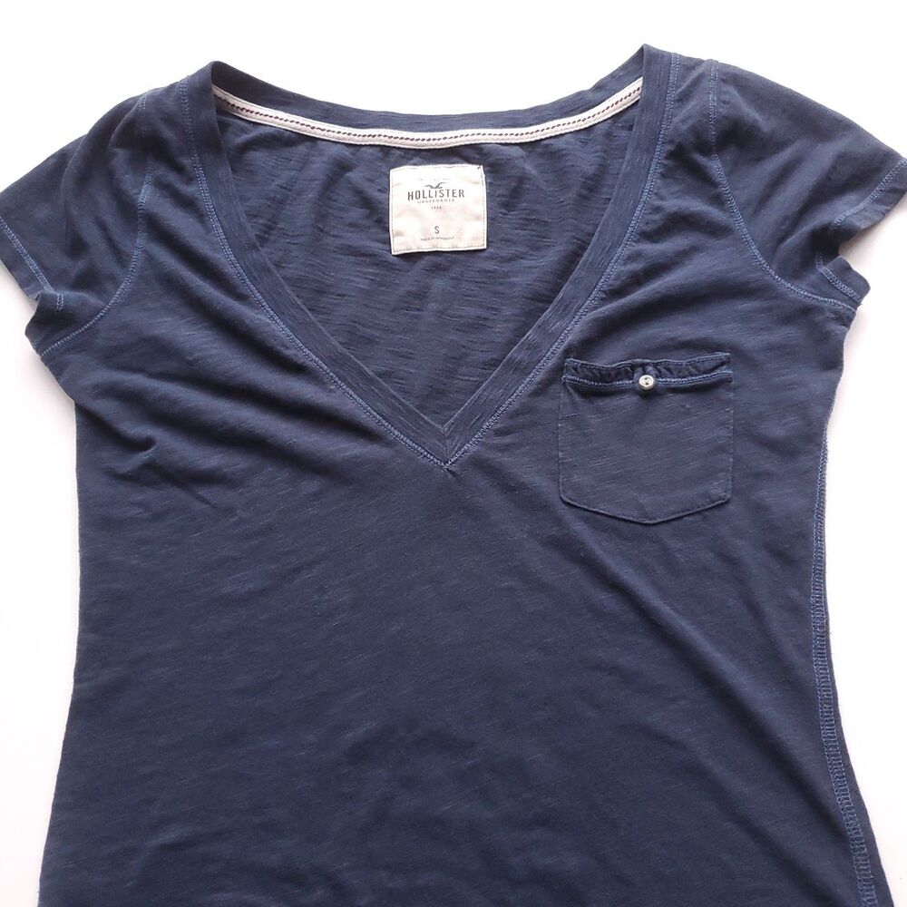 Hollister Deep V Neck T Shirt Navy Blue Size S Baby Pocket Tee Y2K Bella Swan - Picture 3 of 10
